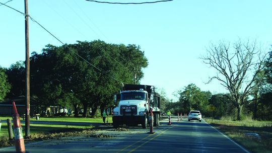 ALERNATING LANE CLOSURES