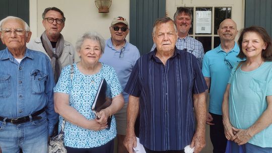 At the June 4 meeting of the St. Martinville French Table