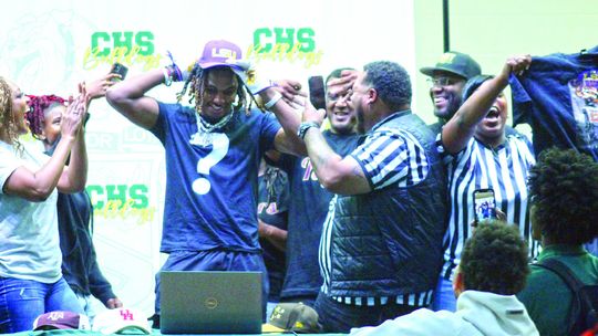 Cecilia’s Calais commits to sign with LSU football team