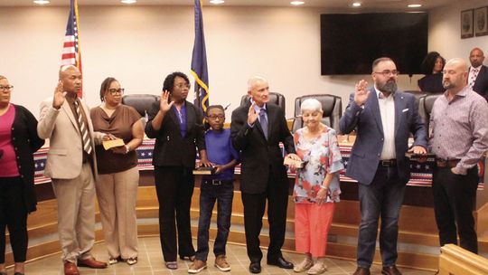 COUNCIL SWORN IN
