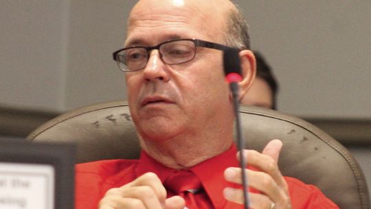 School board (mostly) approves contract for athletic trainers