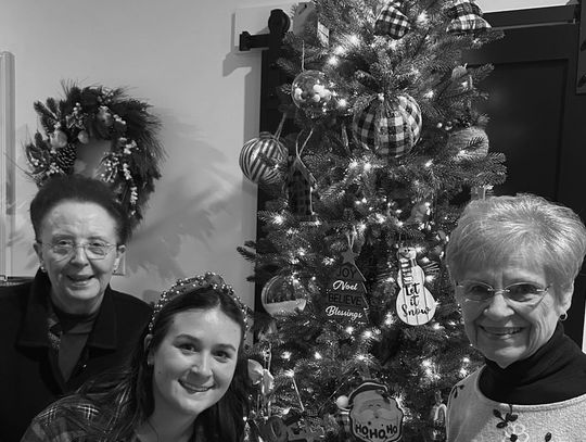 Beta Rho tours “tiny” home for Dec. meet