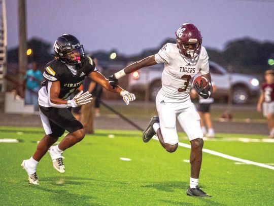 Breaux Bridge falls to Kaplan on road, 35-0