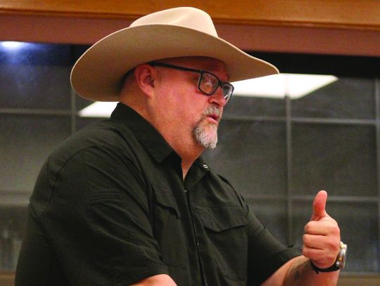 City council hears update on planned Christmas parade