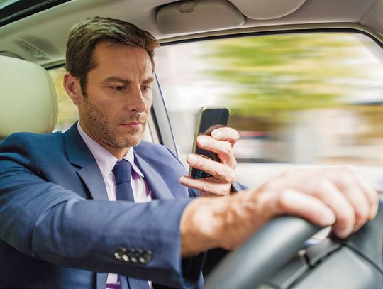 La. Hands-free driving law now being enforced