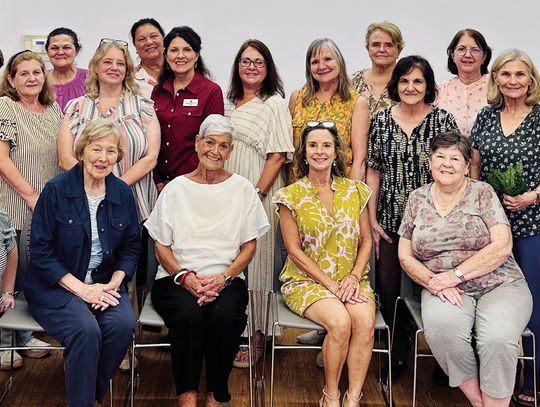 Members of the St. Martinville Garden Club