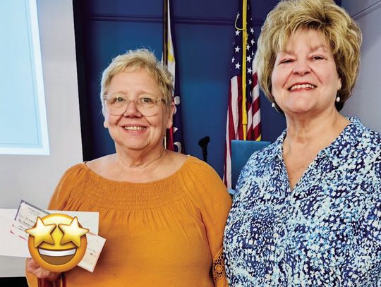St. Martinville Garden Club members Melinda Sieber