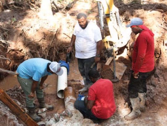 St. Martinville Public Works repairs major leak in 8-inch pipe