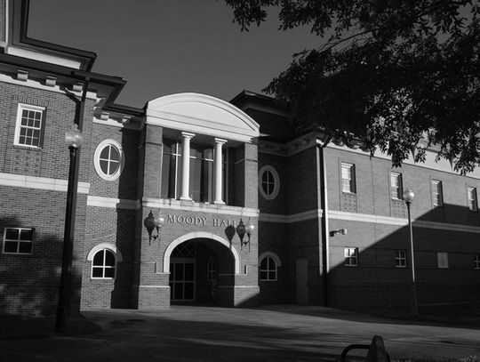 ULL one of five schools to earn re-accreditation for business, accounting programs