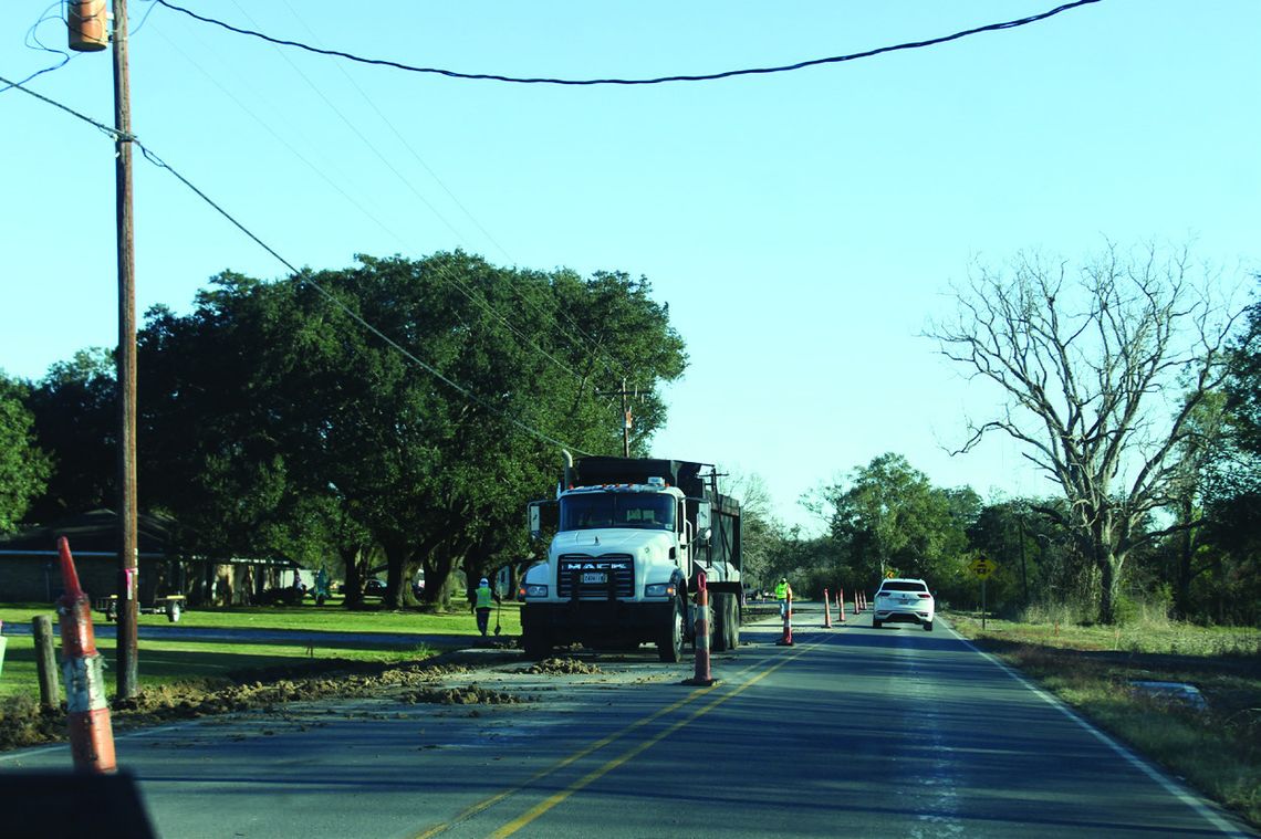 ALERNATING LANE CLOSURES