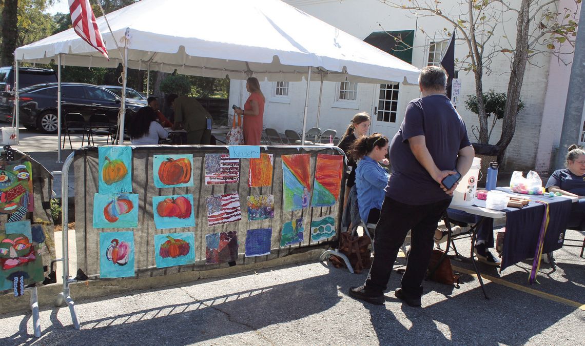 Art Walk and Artisan Market held in St. Martinville on Saturday Art Walk and Artisan Market held in St. Martinville on Saturday