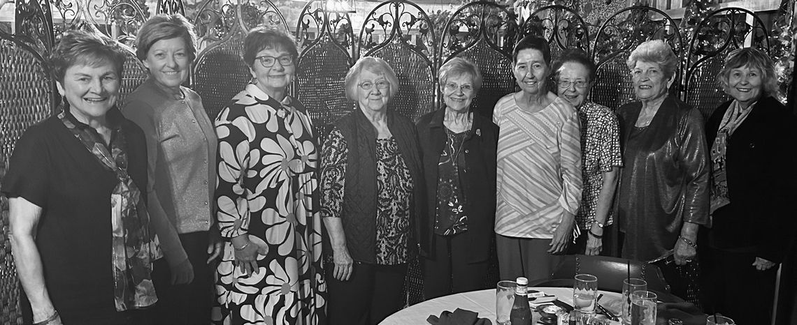 Beta Rho hosts Thanksgiving Social