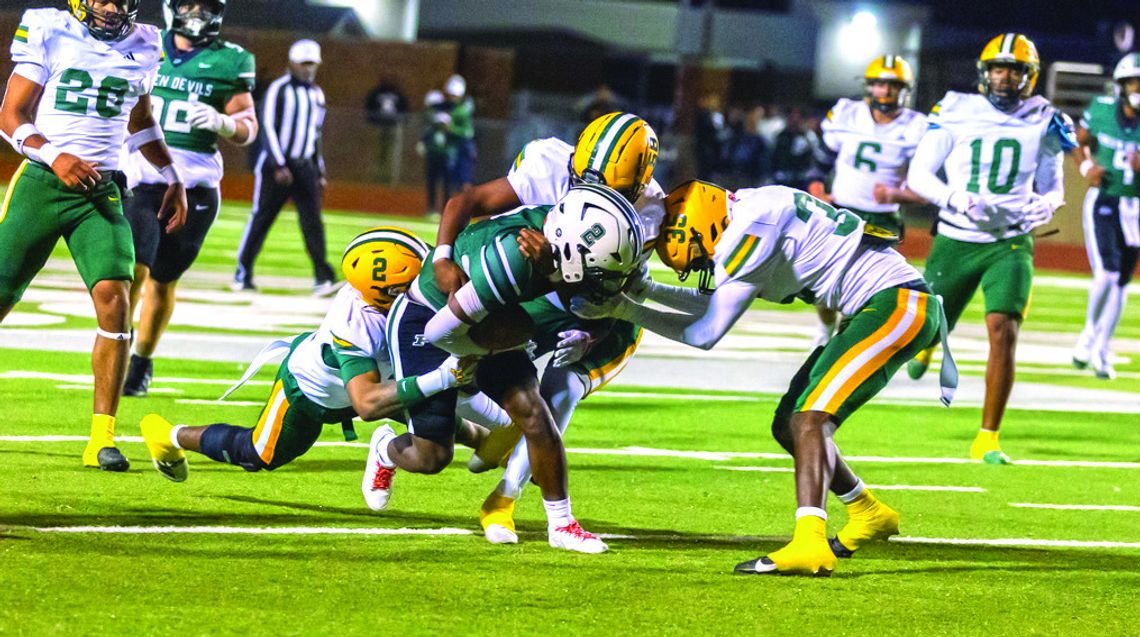 Bulldogs fall to Plaquemine, 47-28