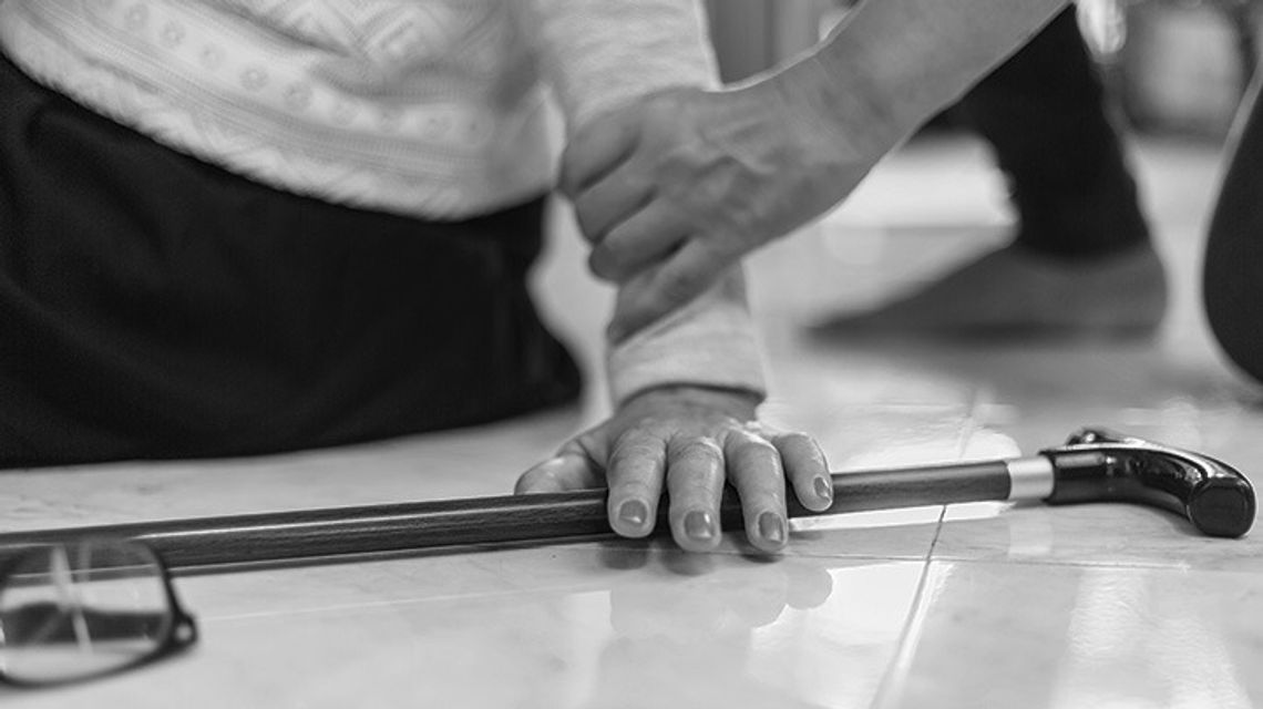 Hazards that compromise senior safety at home
