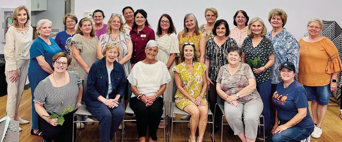 Members of the St. Martinville Garden Club