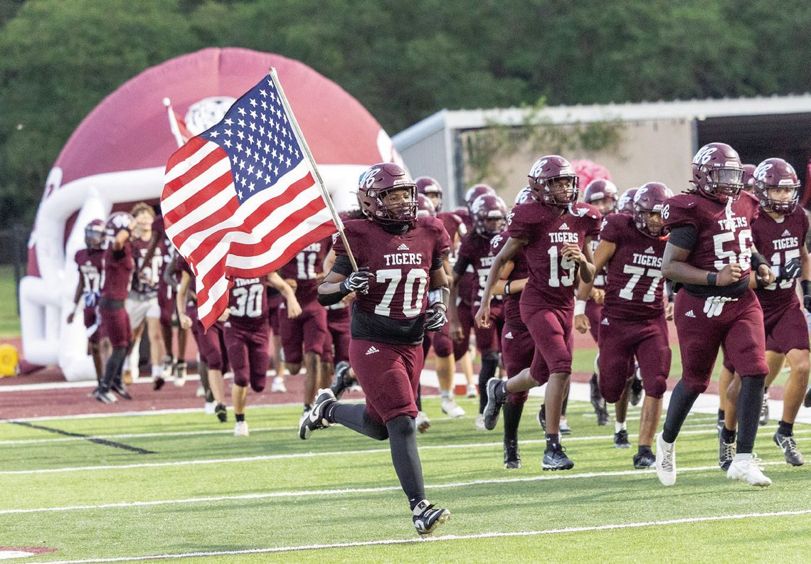 Penalties wipe out two long BB TDs in homecoming loss