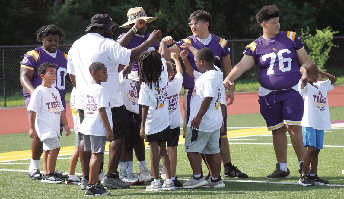 SMSH Football Camp with Early Doucet draws crowd