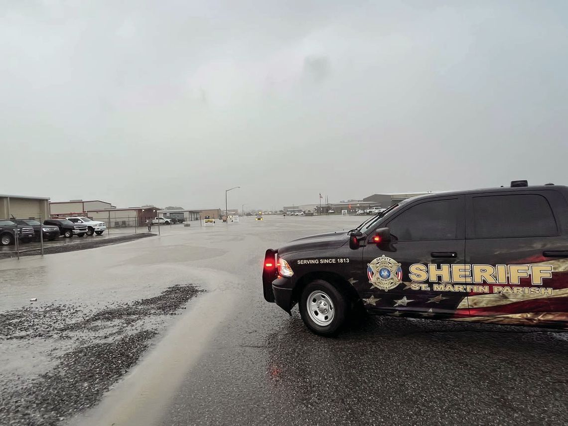 Torrential rain leads to flash flooding in SMP